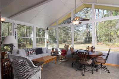 Decorated Sunroom for Holidays